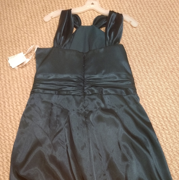 Formal/Cocktail dress - Picture 2 of 3